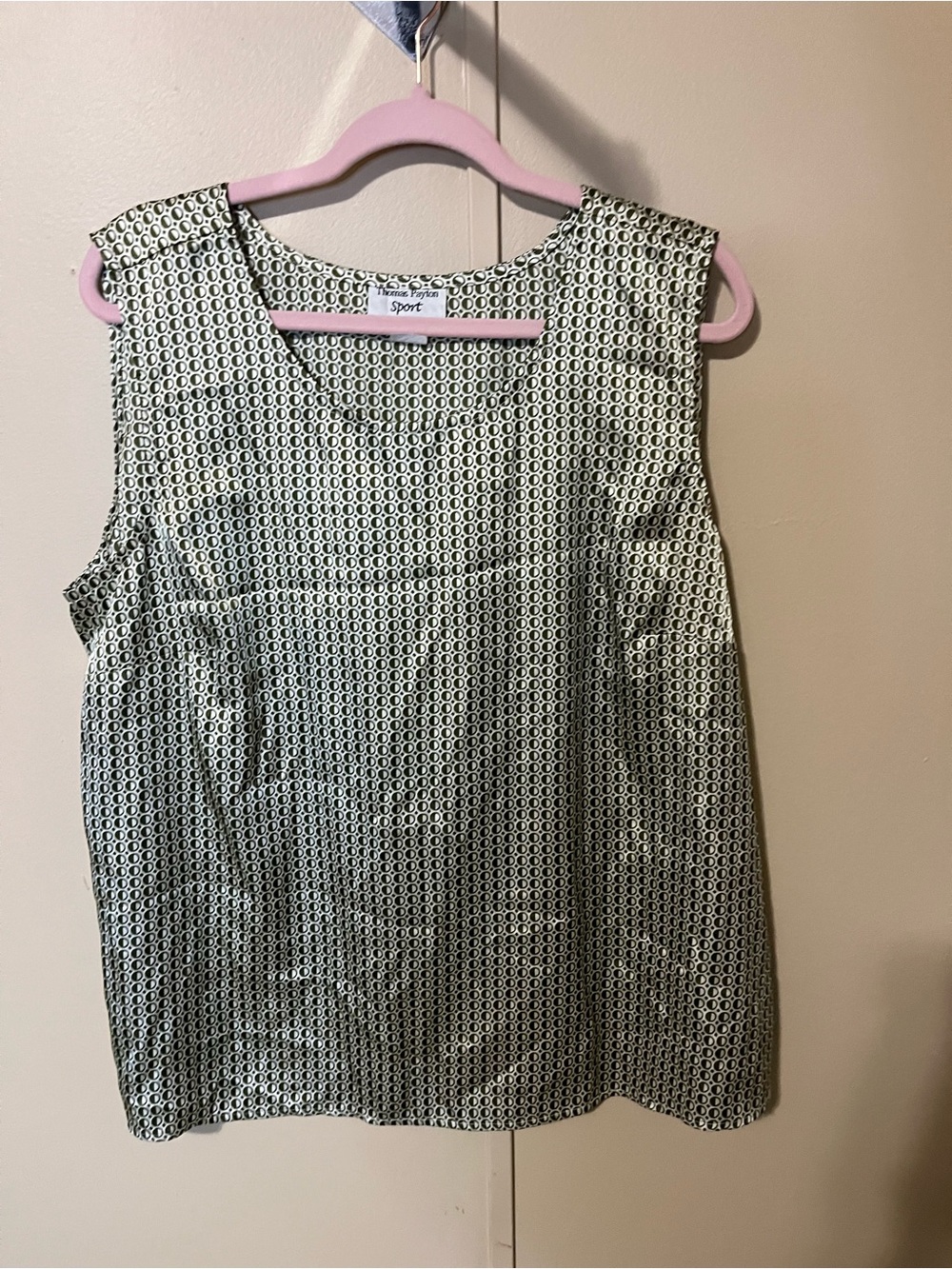 Liz Claiborne Black and White Geometric Sleeveless Camisole